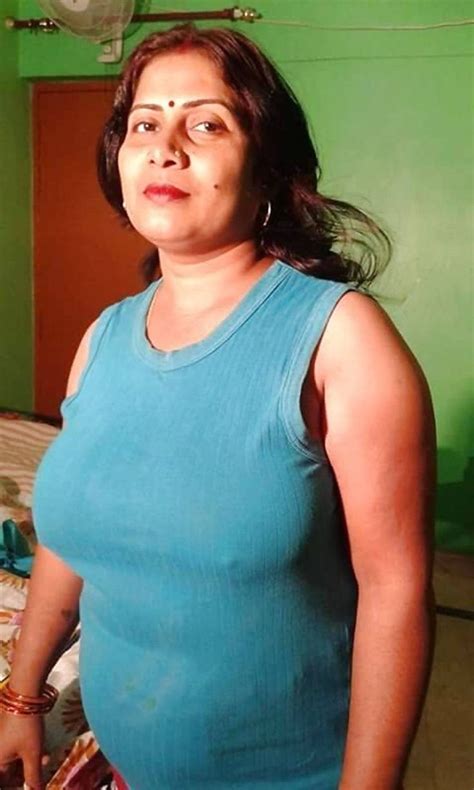 auntys nude photos|Free 51 Indian aunty nude pics of big ass, boobs, pussy